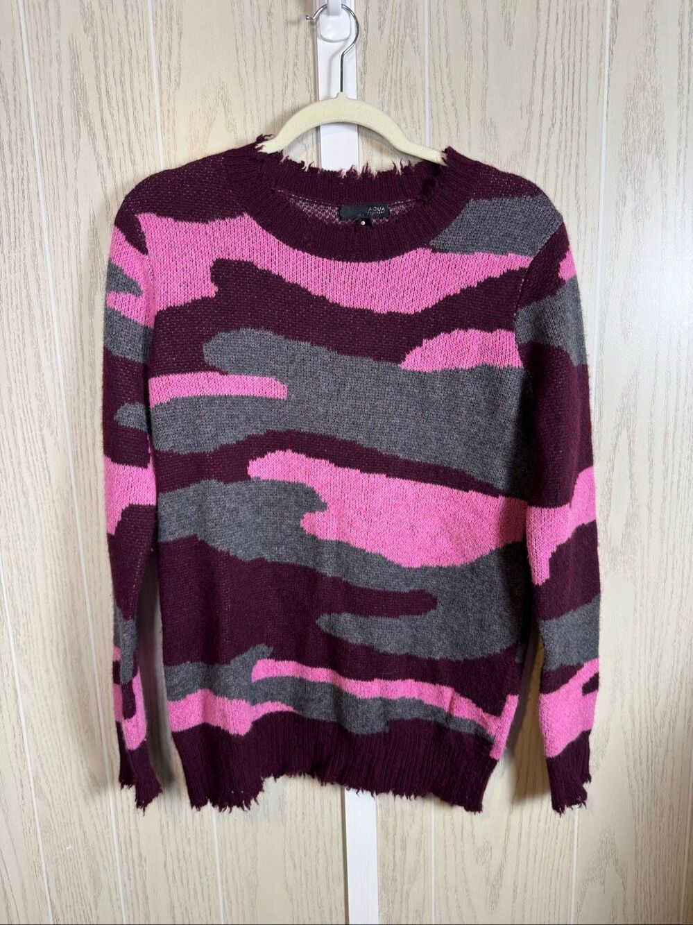 Aqua 100% Cashmere Sweater Camouflage Size Medium Pink Purple Gray Distressed - Picture 2 of 8